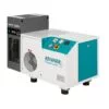 Kompresor śrubowy 5,5kW RENNER z osuszaczem ziębniczym, wydajność przy 10bar: 0,74m3/min, sterownik RENNERtronic Touch, przyłącze: 1/2", poziom hałasu: 75dB(A), wymiary: 971x545x705mm, waga: 195kg